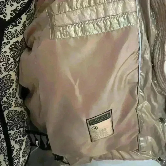Noize Iridescent Puffer Coat Size XS - Picture 8 of 10